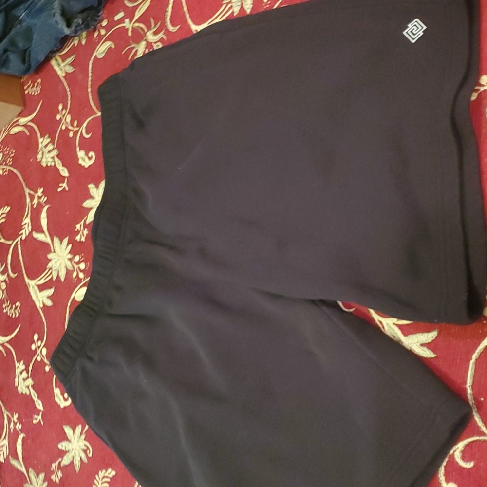 Great pair of shorts from Zelos XL